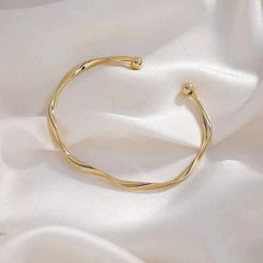 Lustrelle Bracelet