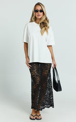 Prizza Top - Longline Boyfriend Tee Top in White