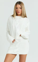 Marge Jumper - Oversized Cable Knit Crew Neck Jumper in White