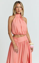 Melanie Top - Halter Neck Top in Grapefruit