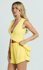 Olivia Shorts - Drawstring Relaxed Linen Shorts in Lemon